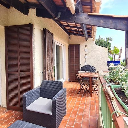 Bel Appartement Renove, Avec Terrasse Et Piscine La Croix-Valmer Buitenkant foto
