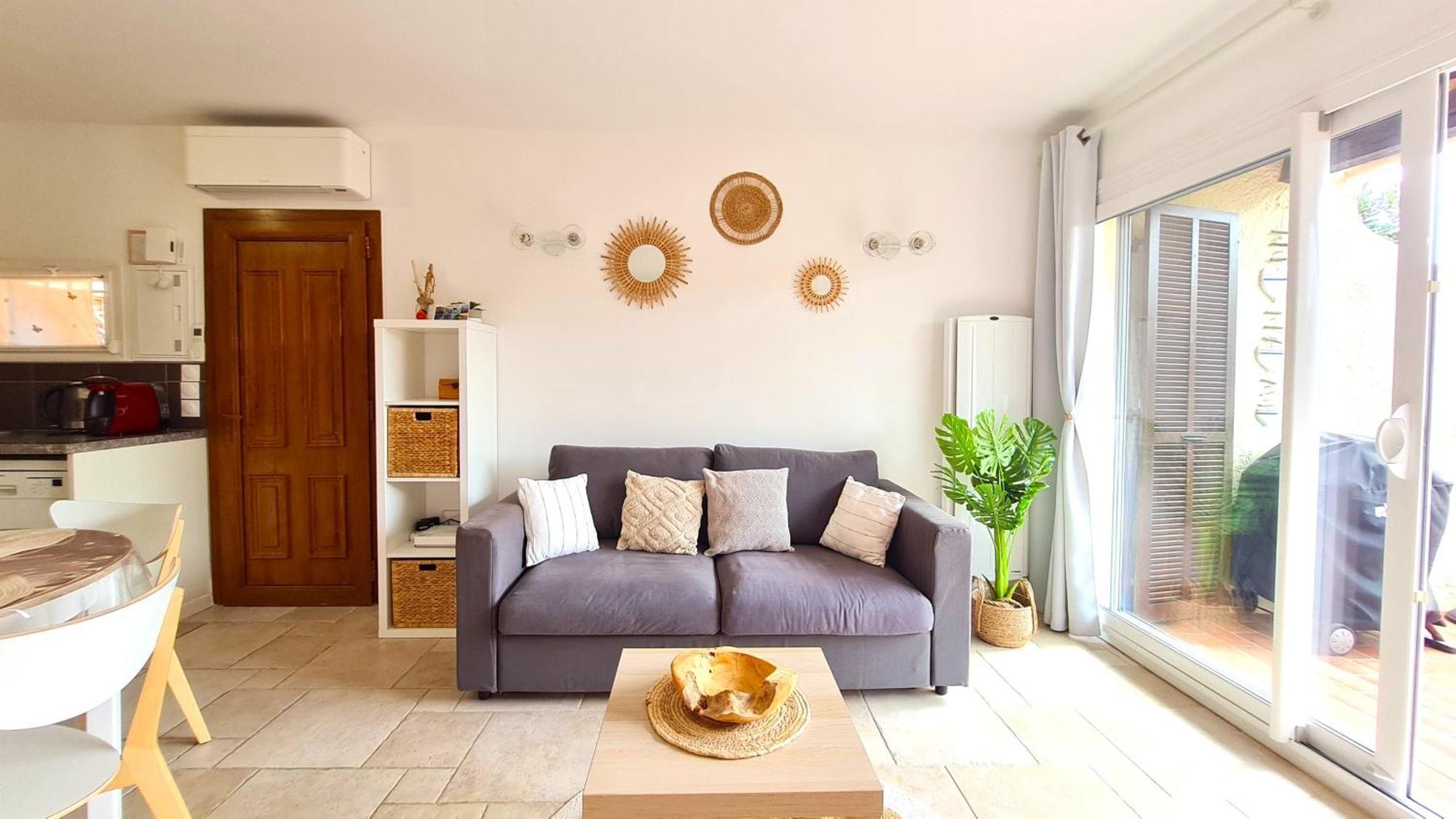 Bel Appartement Renove, Avec Terrasse Et Piscine La Croix-Valmer Buitenkant foto